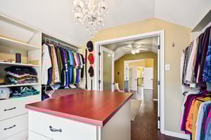 Walk in Closet
