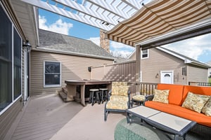 Hot Tub and covered Outdoor seating