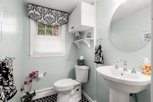 53 Centre St, Danvers, MA 01923, USA Photo 24