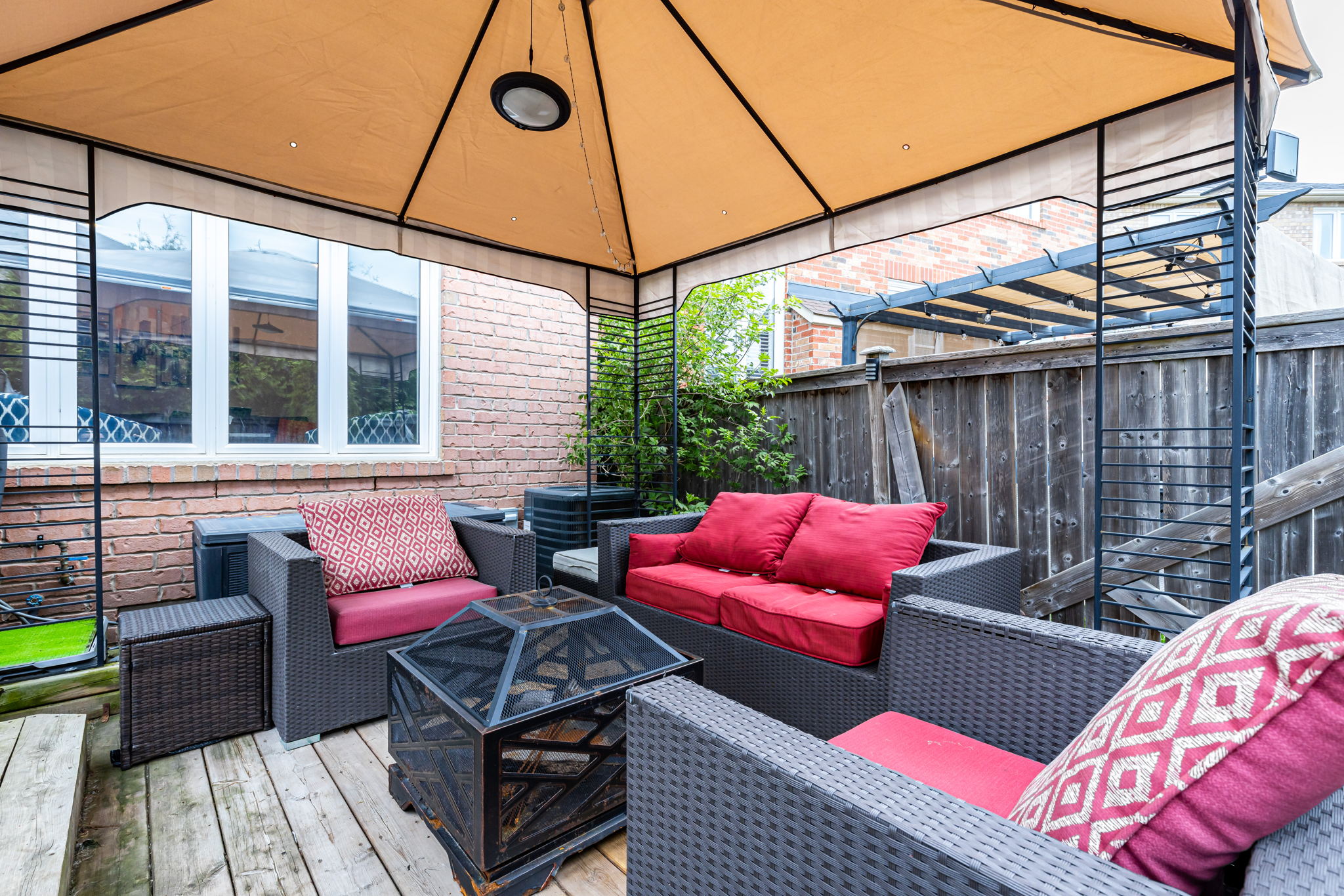 Newmarket property showcase — delivered property photograph 36