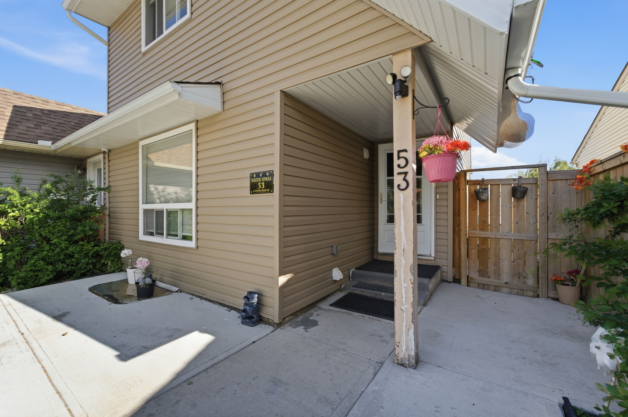  Photo 48