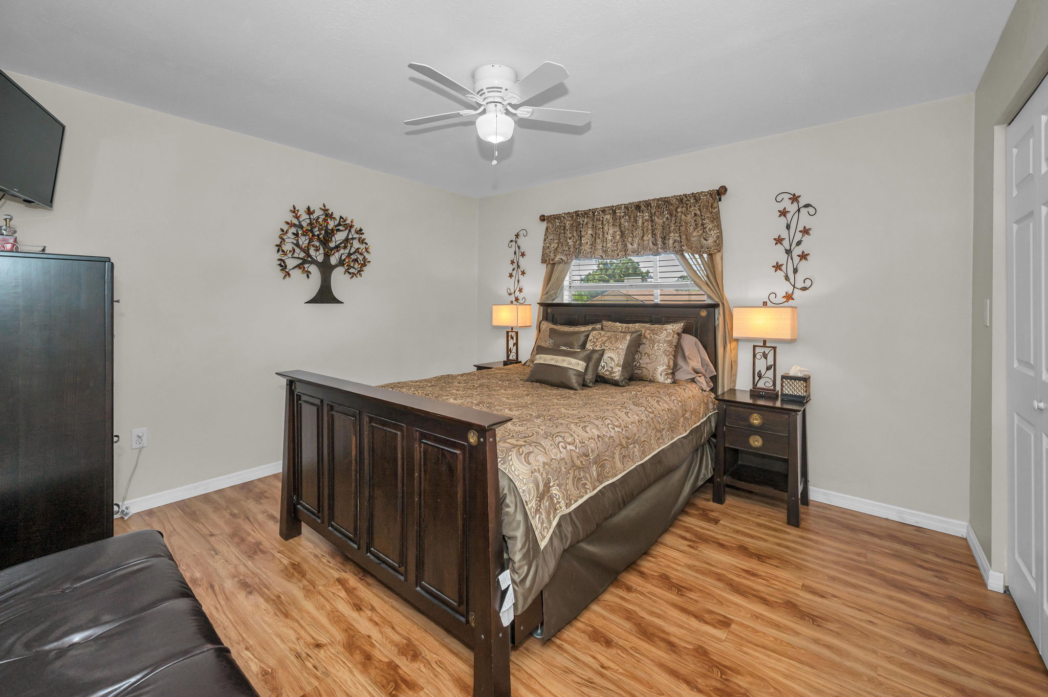 Bedroom2a