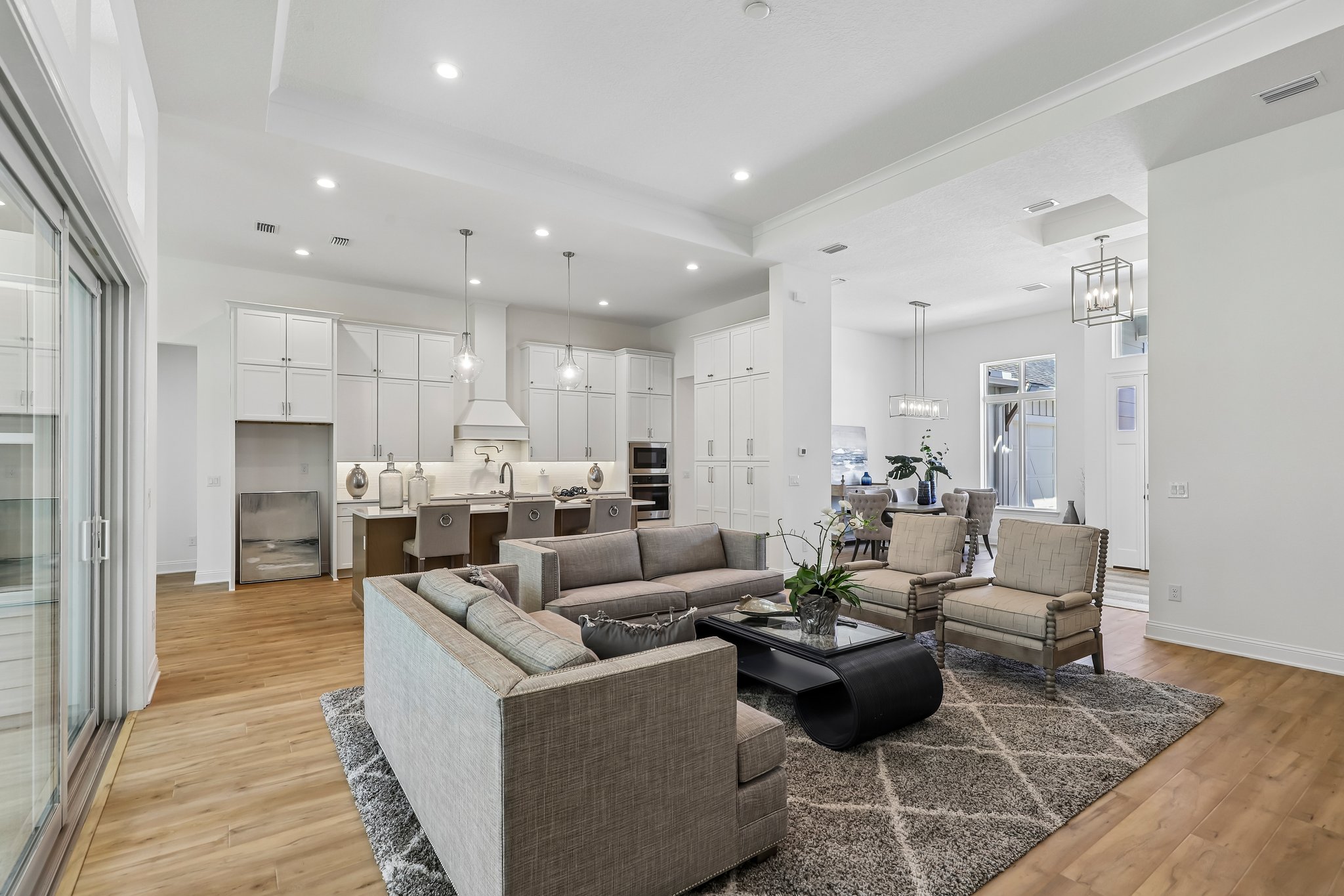 Glenbriar Court St-S2606-008.jpg
