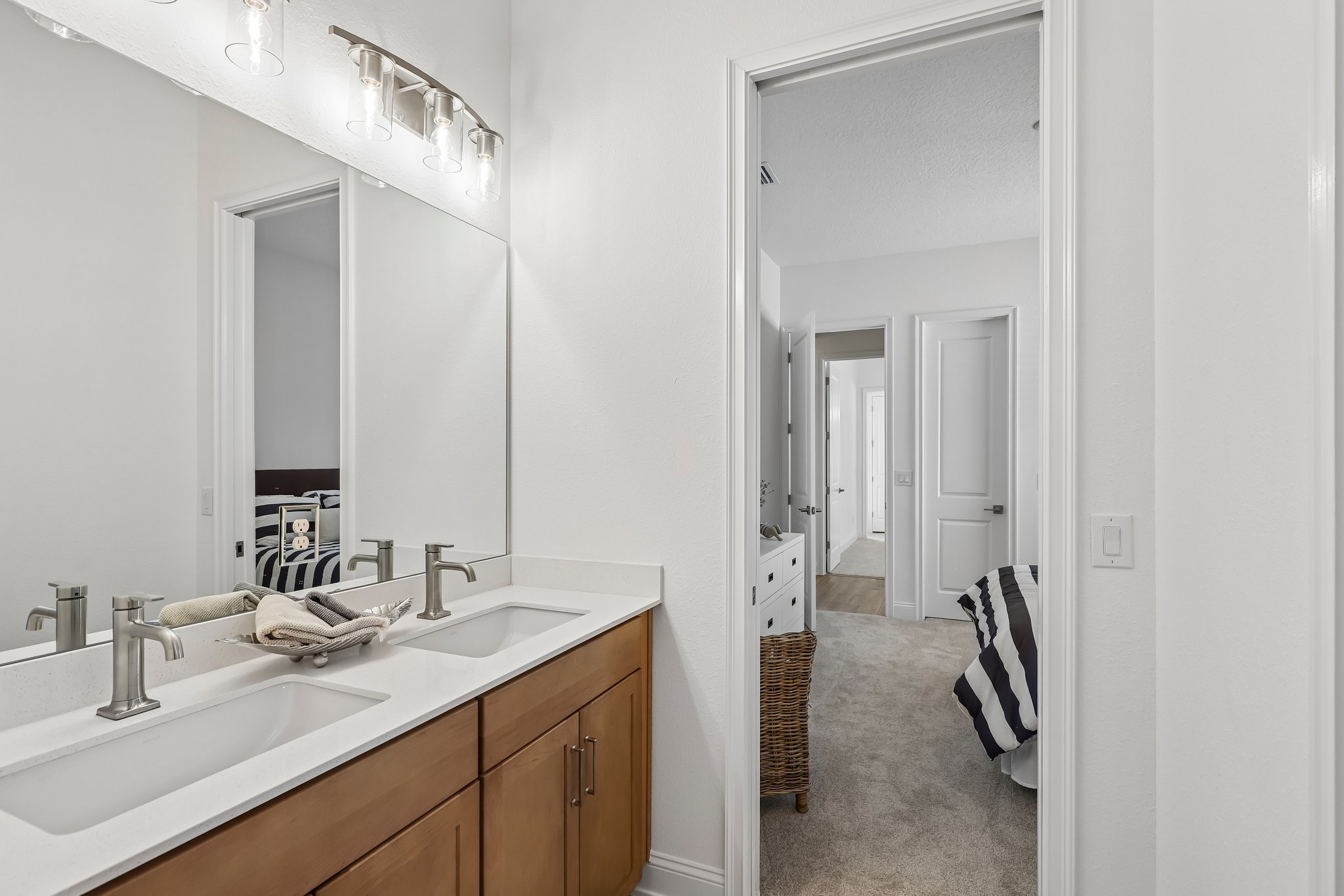 Glenbriar Court St-S2606-033.jpg