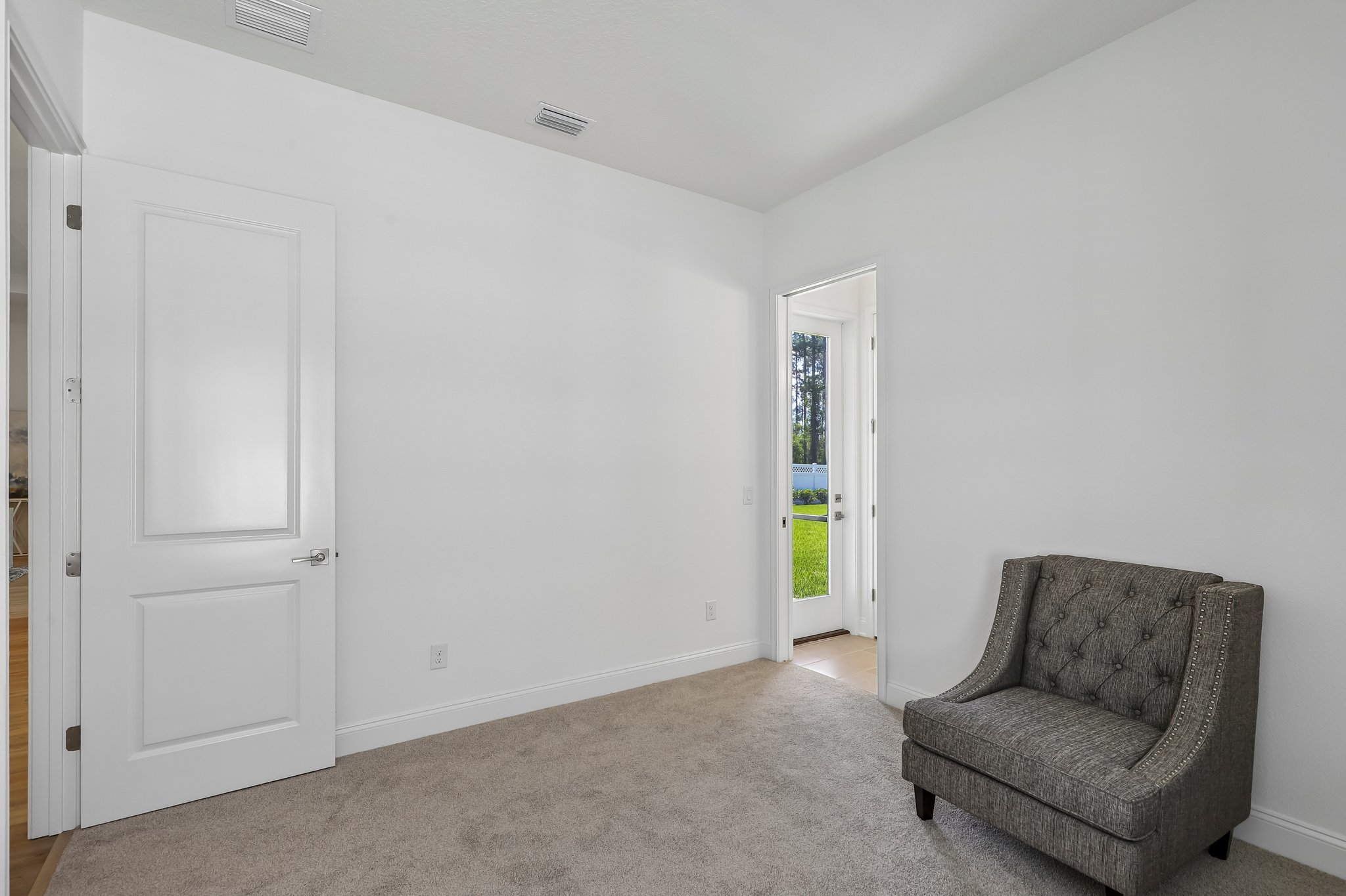 Glenbriar Court St-S2606-039.jpg