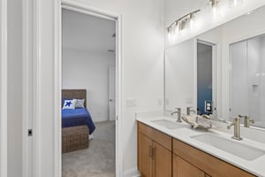 Glenbriar Court St-S2606-035.jpg