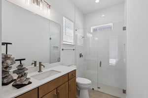 Glenbriar Court St-S2606-040.jpg