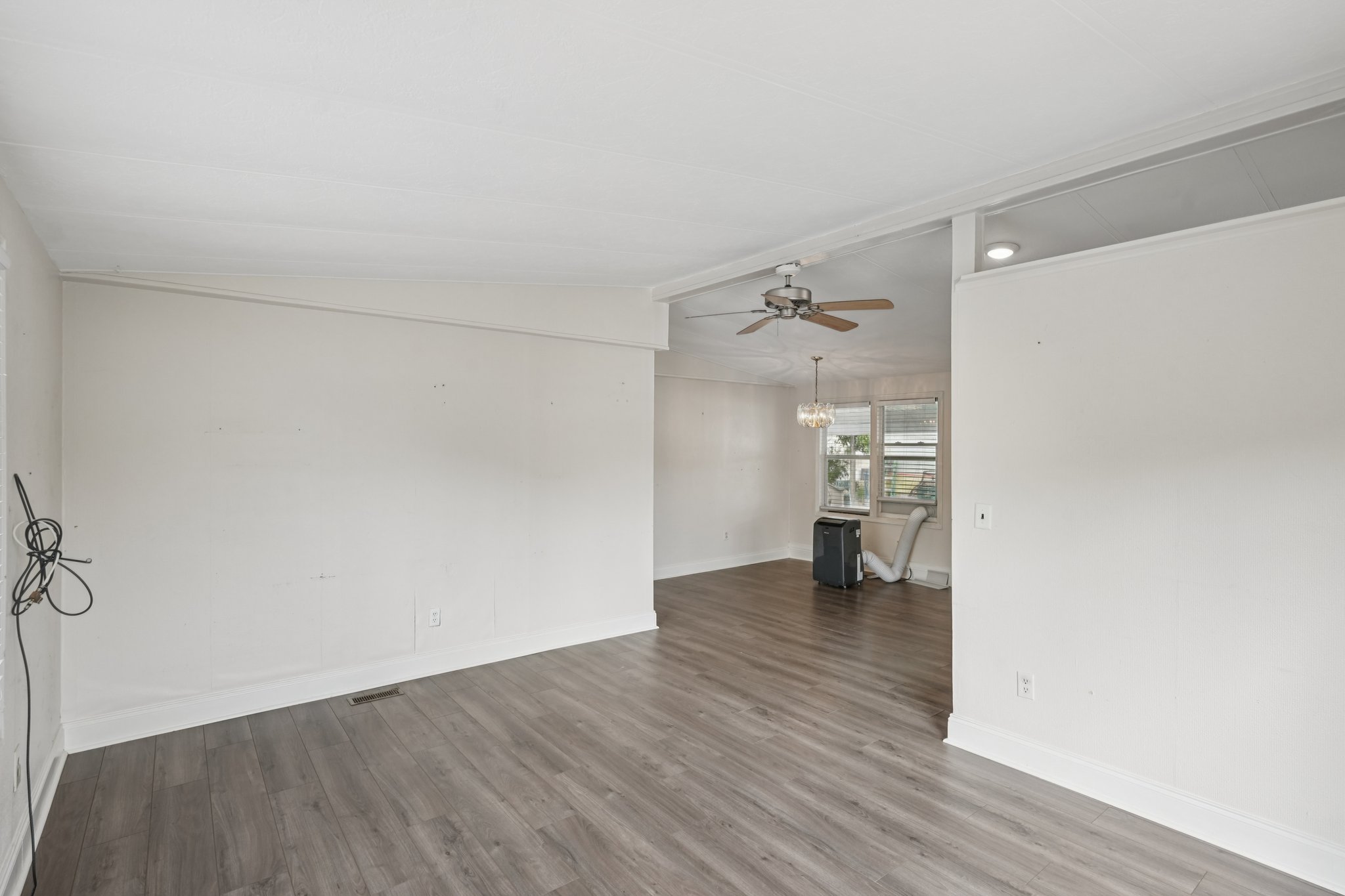 Grosbeak Ln-S0312-006.jpg