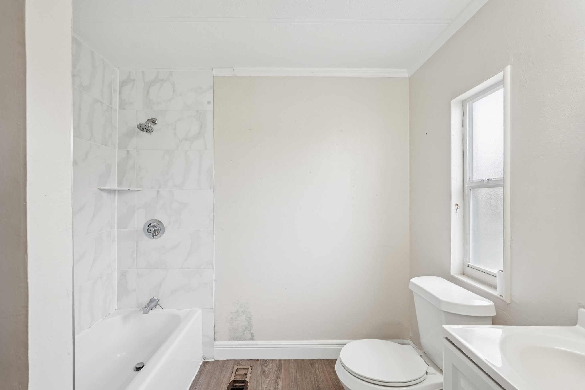 Grosbeak Ln-S0312-016.jpg