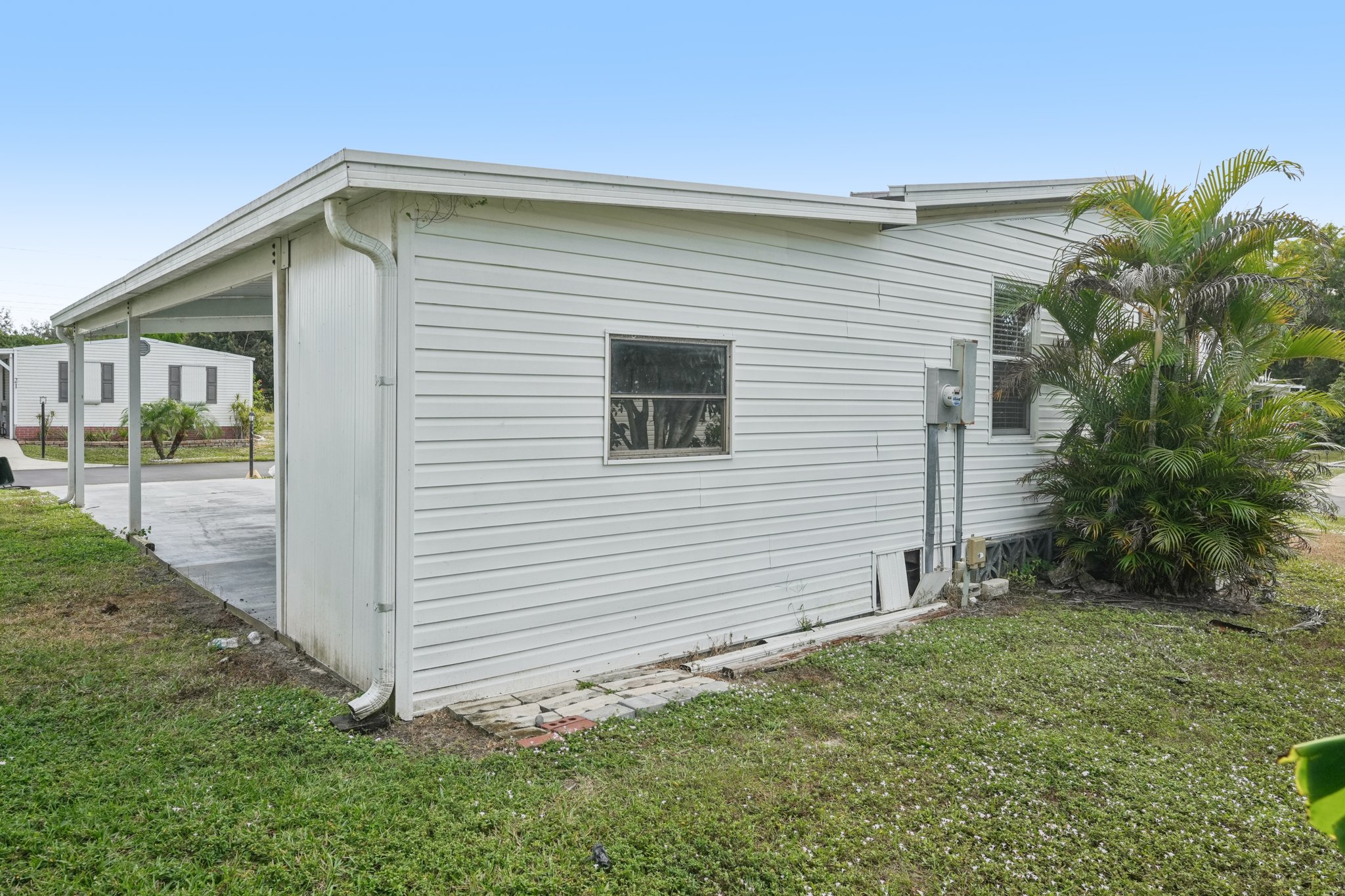 Grosbeak Ln-S0312-027.jpg