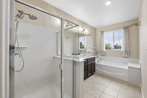 Halsey Ct-S2210-033.jpg