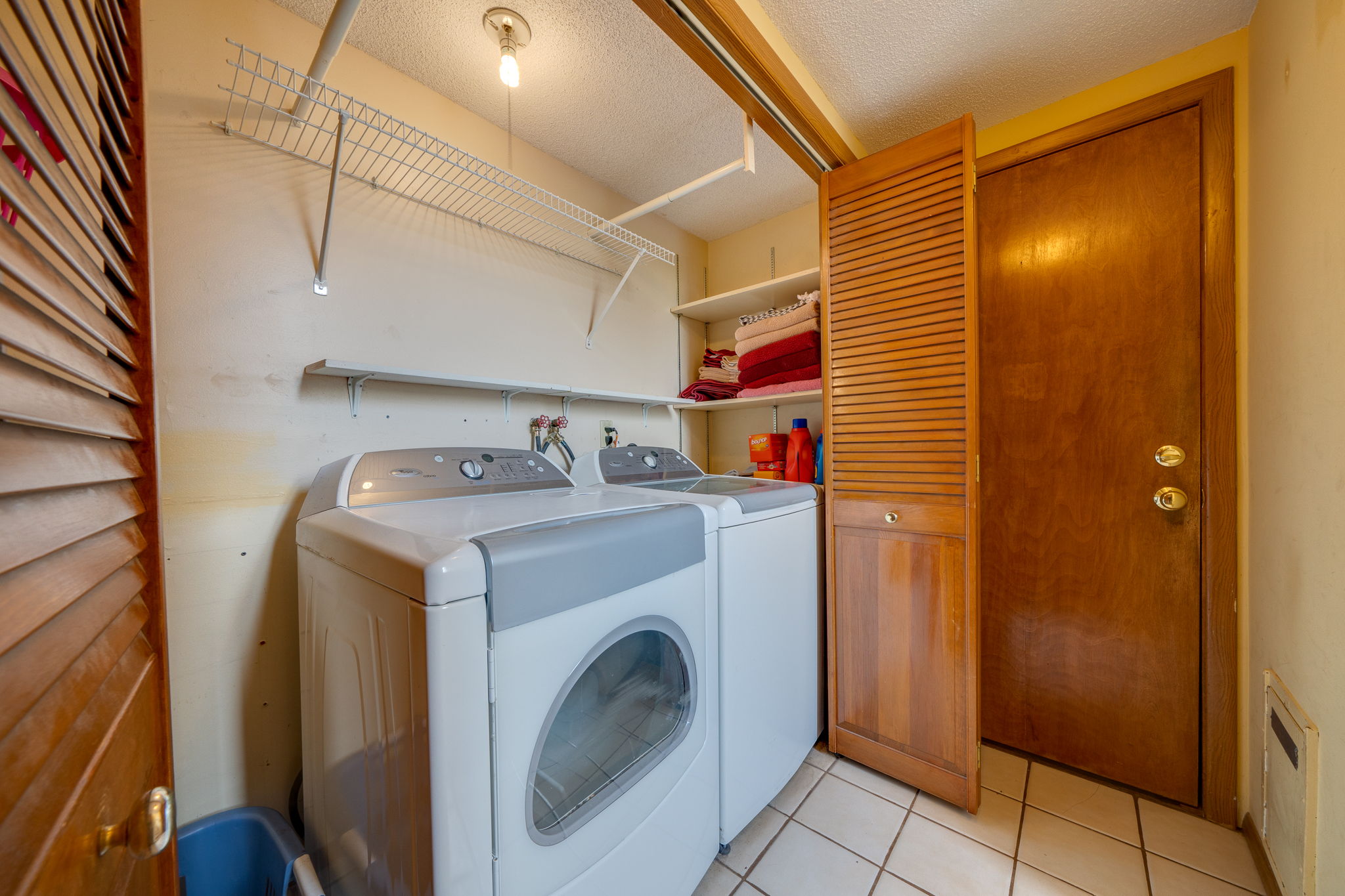 53 Hawks Nest Cir, Middletown, CT 06457 Ed McCullough Photography