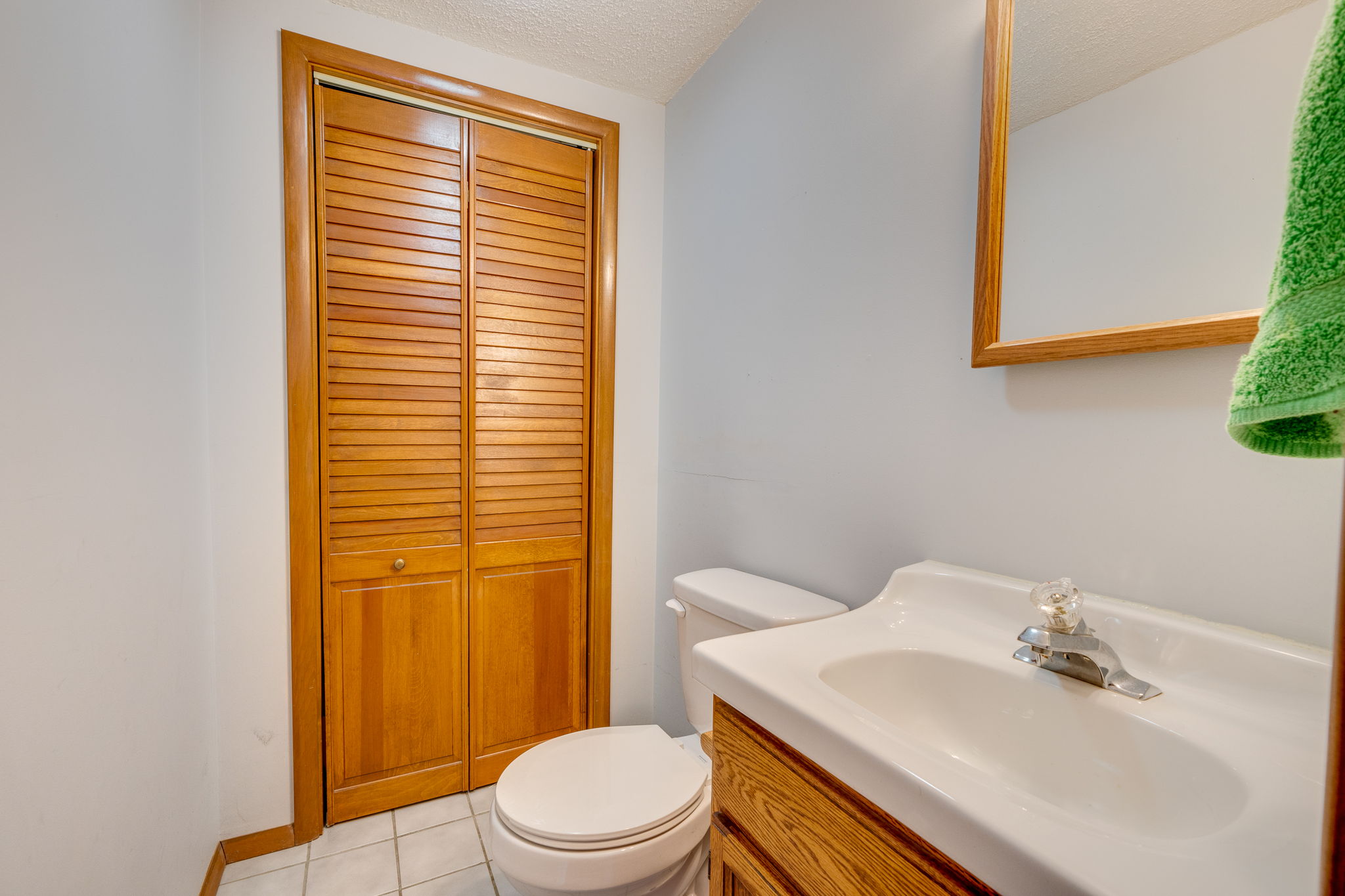 53 Hawks Nest Cir, Middletown, CT 06457 Ed McCullough Photography