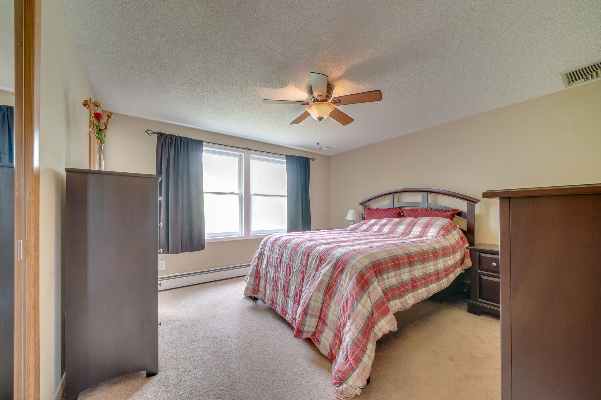 53 Hawks Nest Cir, Middletown, CT 06457 Ed McCullough Photography