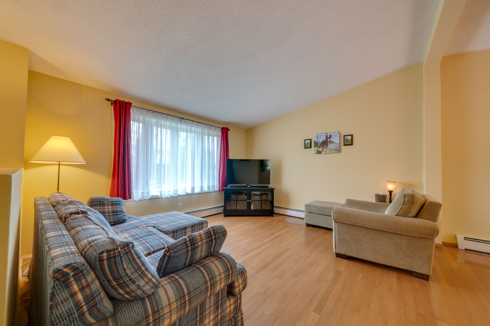 53 Hawks Nest Cir, Middletown, CT 06457 Ed McCullough Photography