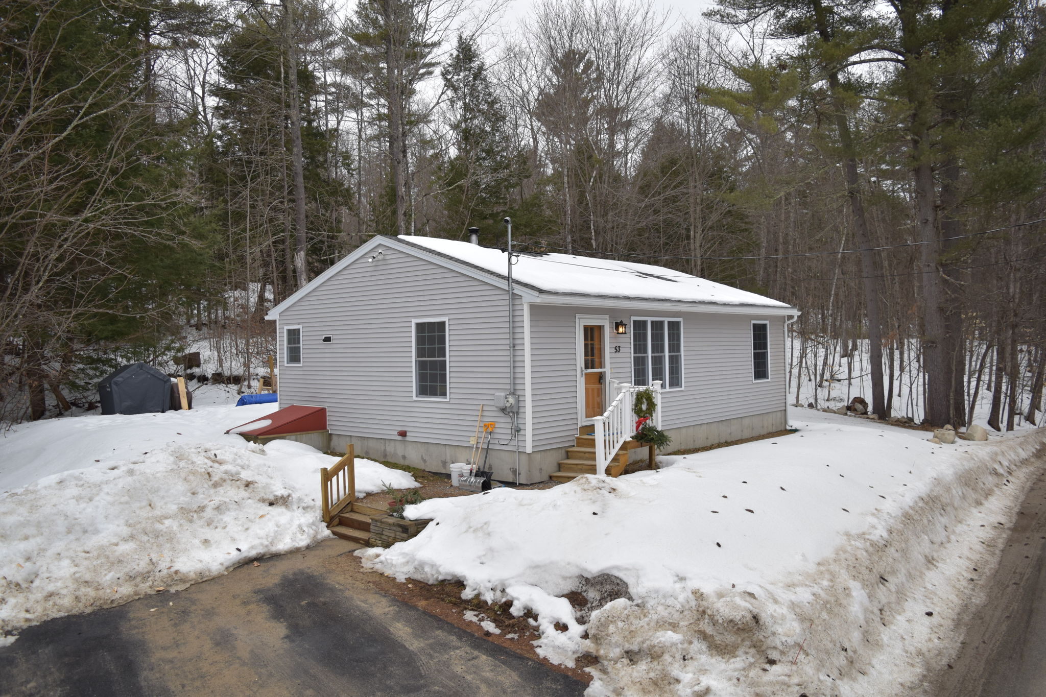  53 Mayberry Rd, Gray, ME 04039, US