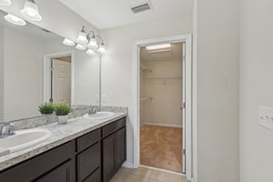Nelson Ln-0305-018.jpg