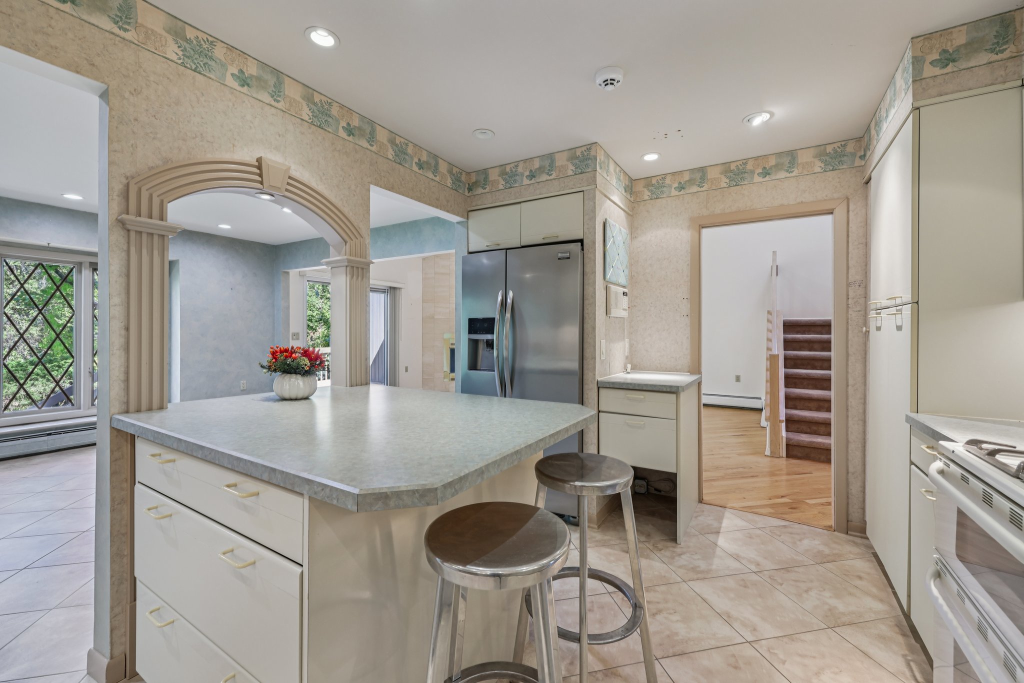 Ponds Cir-S1209-015.jpg