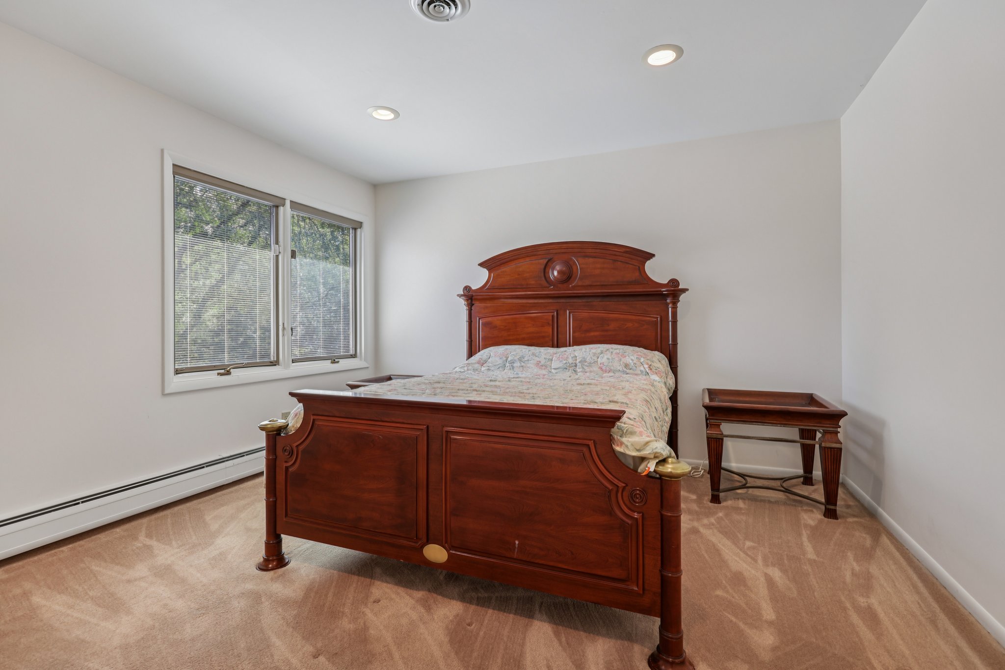 Ponds Cir-S1209-027.jpg