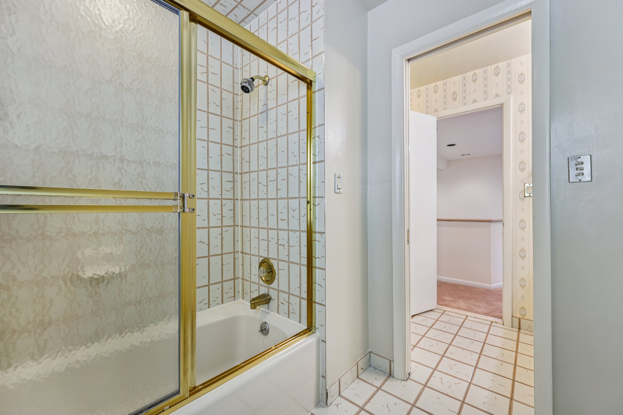 Ponds Cir-S1209-030.jpg