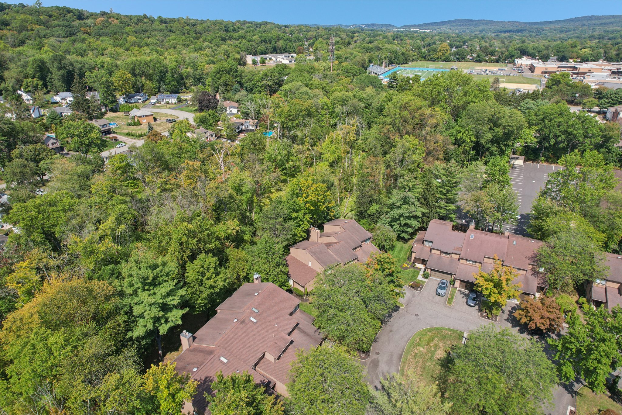 Ponds Cir-S1209-052.jpg