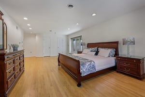 Ponds Cir-S1209-024.jpg