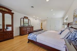 Ponds Cir-S1209-025.jpg