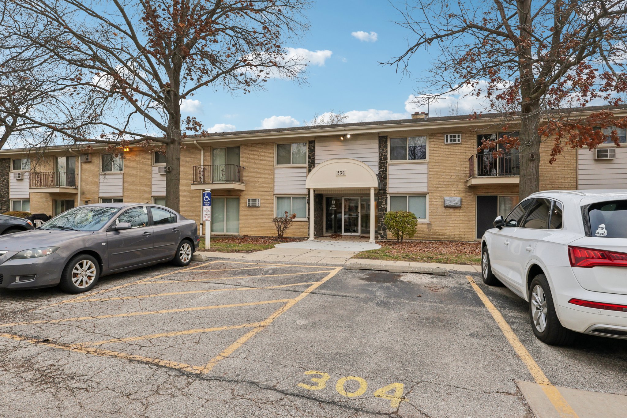 Chase Dr-S2711-002.jpg