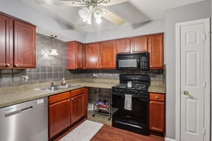 Chase Dr-S2711-010.jpg