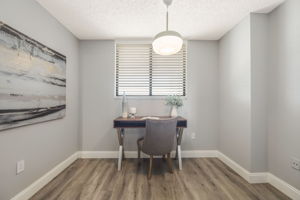 Versatile breakfast nook/FLEX space in the kitchen works nicely as an office space as well.