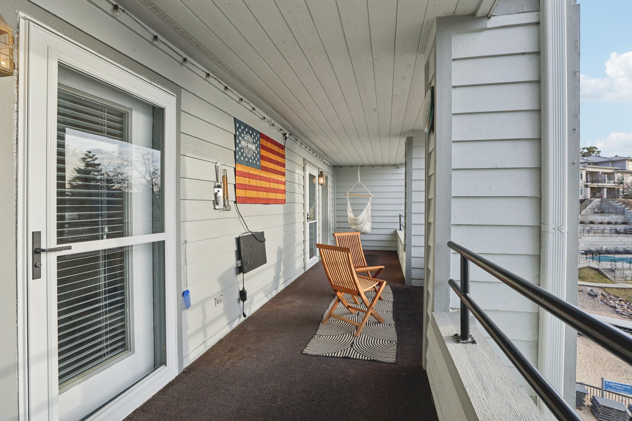 E Hiawatha Dr 617-S1103-030.jpg