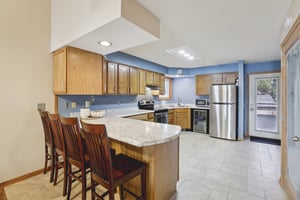 E Hiawatha Dr 617-S1103-016.jpg