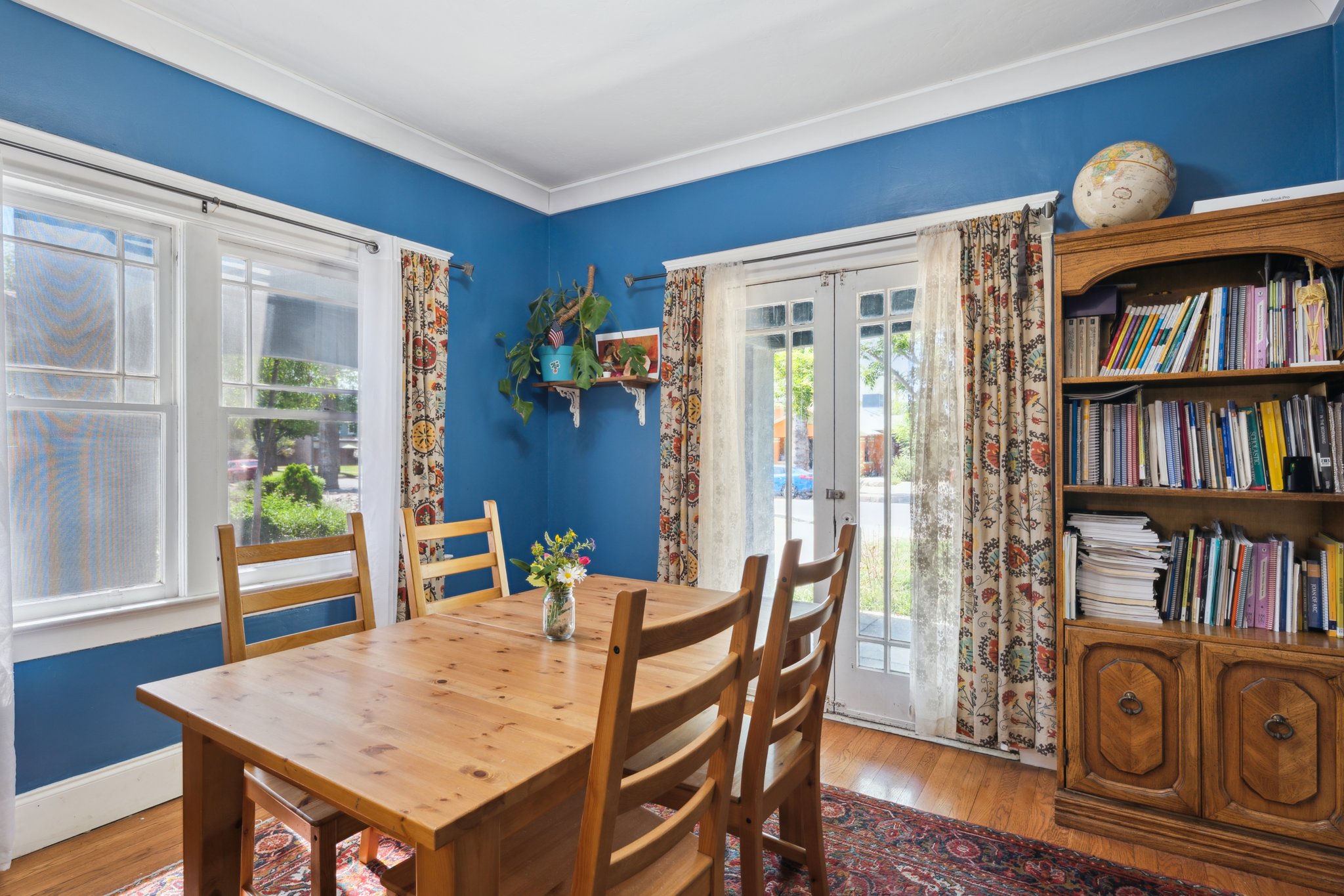 530 E Willetta St - 009.jpg