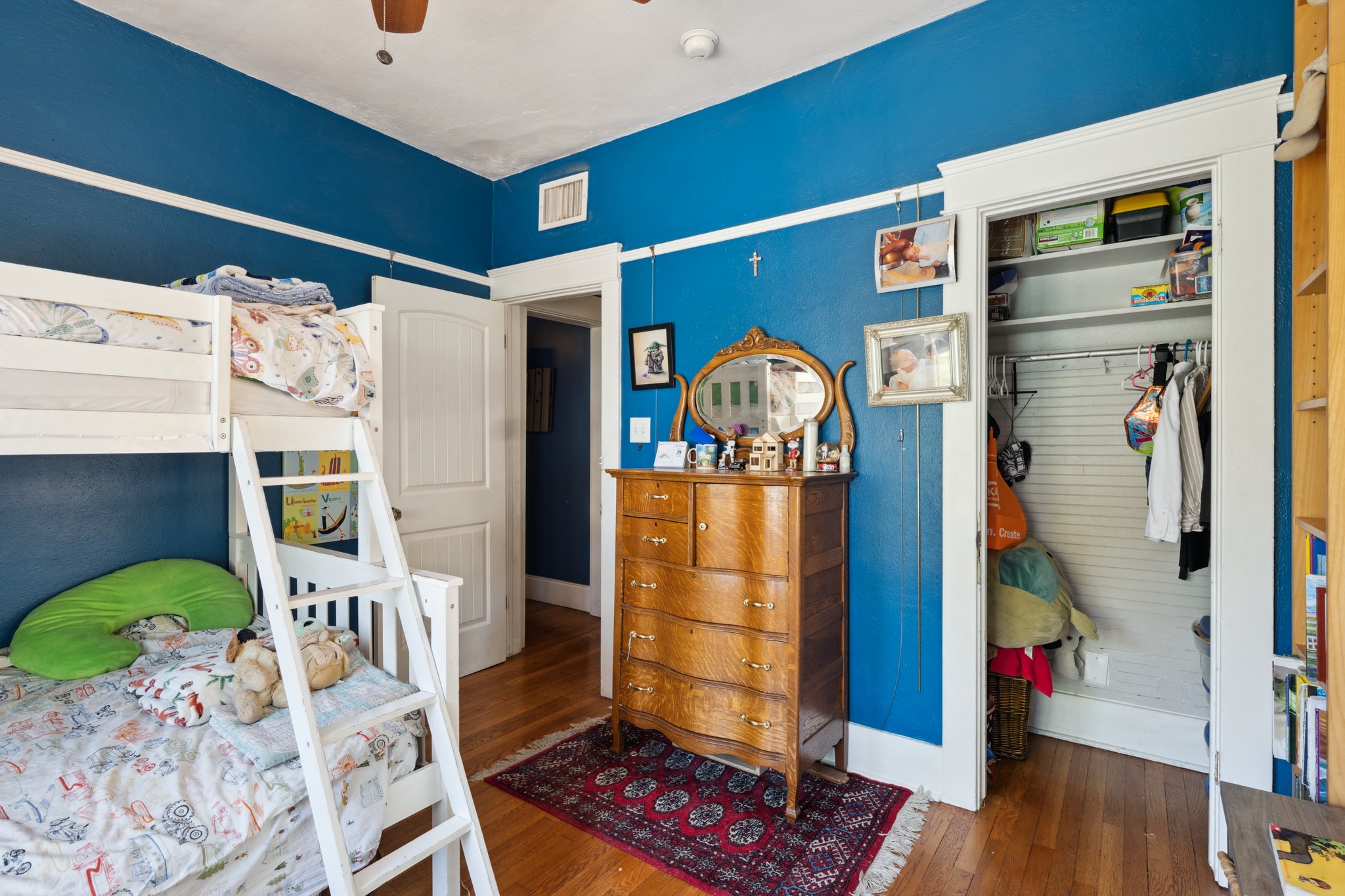 530 E Willetta St - 016.jpg