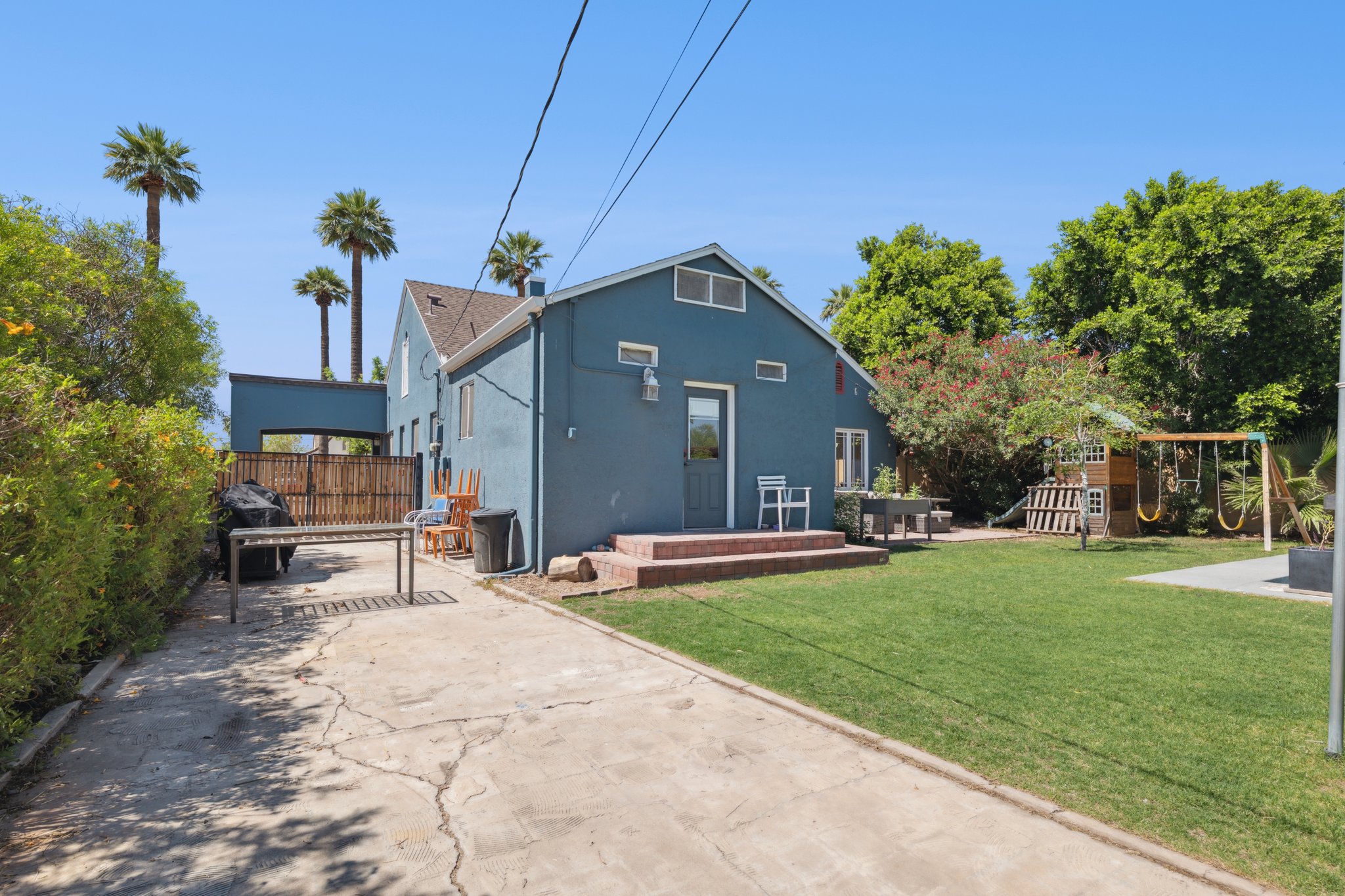 530 E Willetta St - 031.jpg