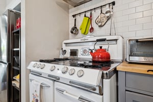 530 E Willetta St - 012.jpg