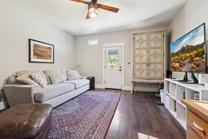 530 E Willetta St - 020.jpg