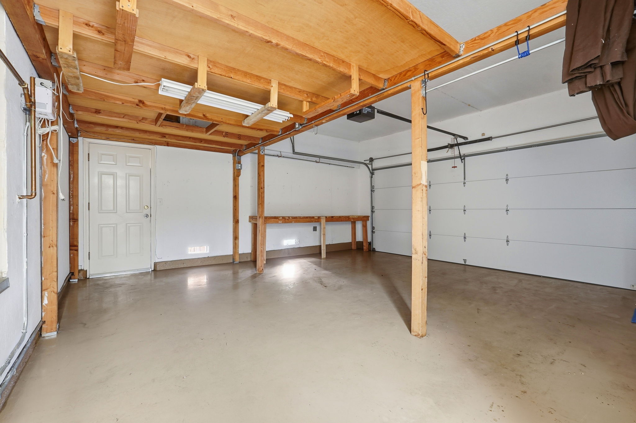 035_F8_530 Hewes Ct