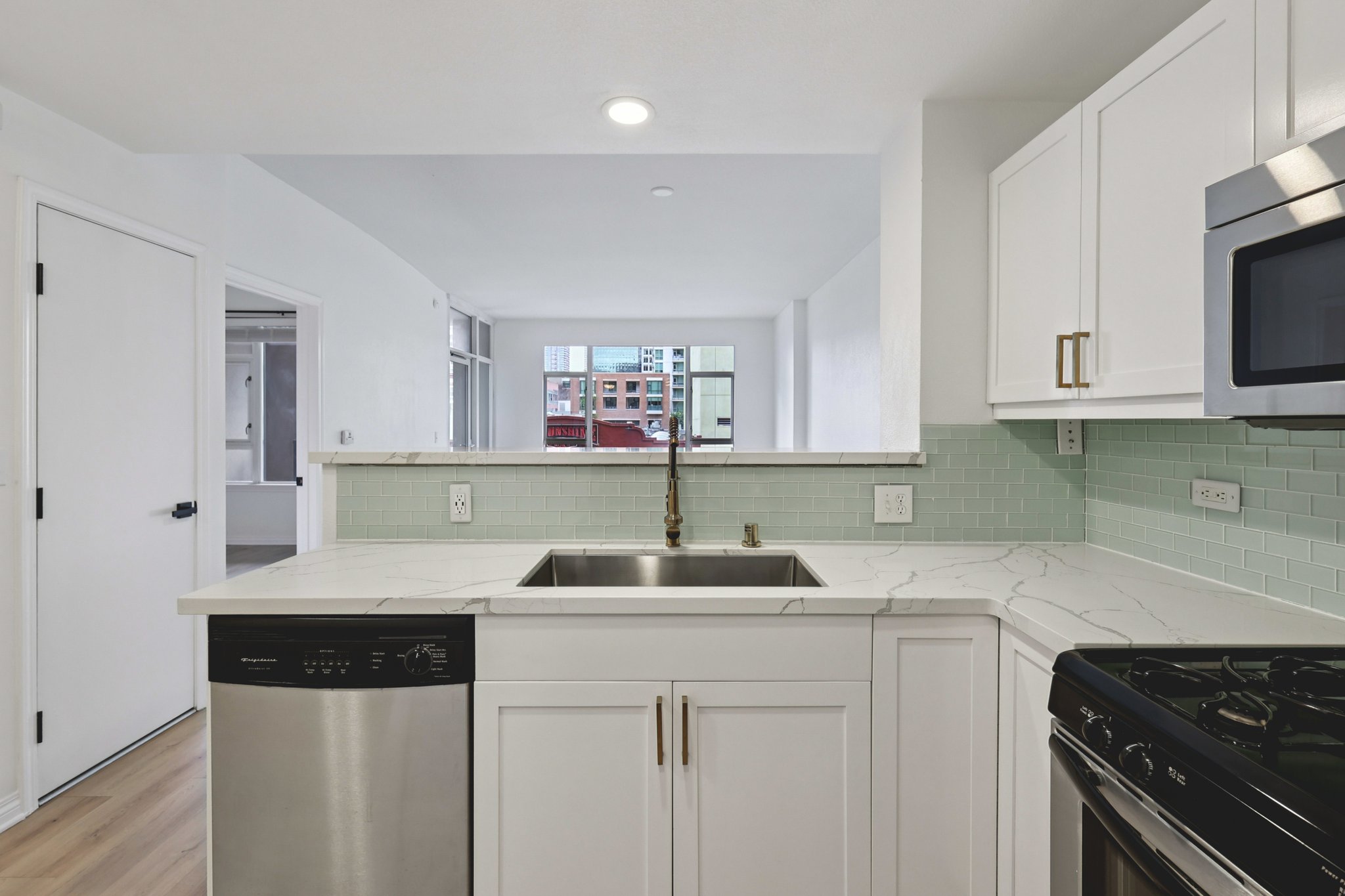 K St 216-S0401-016.jpg