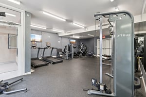 K St 216-0401-909.jpg