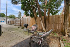  Photo 33
