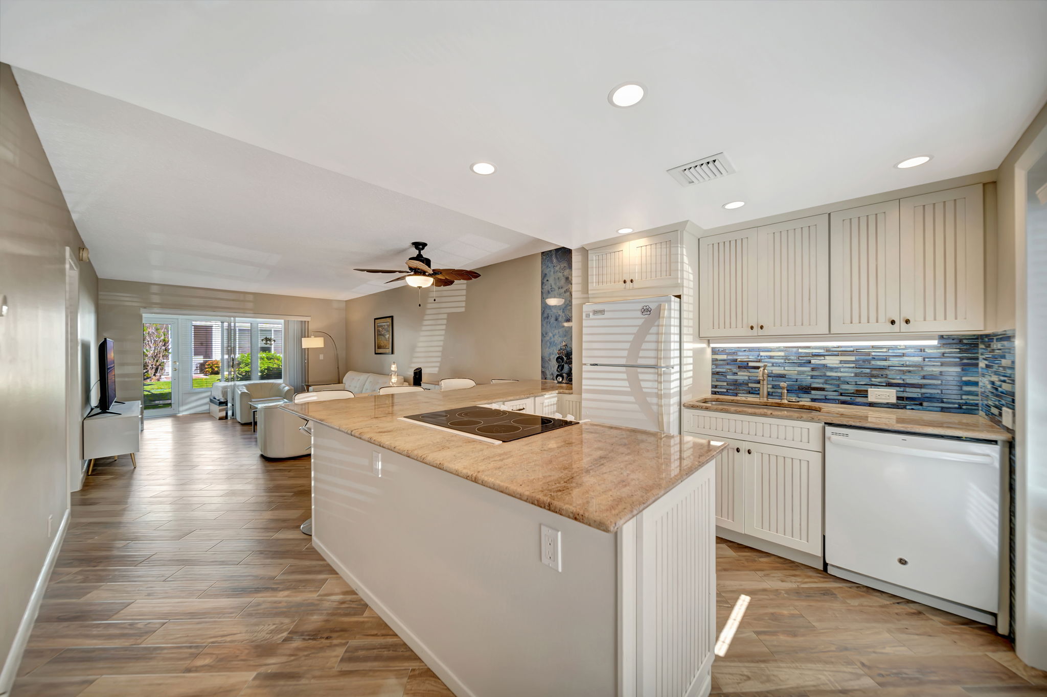 140 S Dixie Hwy 737, Hollywood, FL 33020, US Photo 8