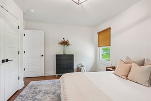 Cheval Pl-S1404-033.jpg