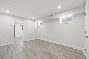 5301 Chillum Pl NE, Washington, DC 20011, USA Photo 9