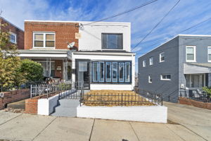 5301 Chillum Pl NE, Washington, DC 20011, USA Photo 16