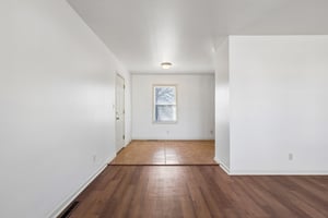 8237 - 5301 NE 42nd Terrace_006.jpg