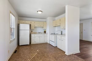 8237 - 5301 NE 42nd Terrace_008.jpg