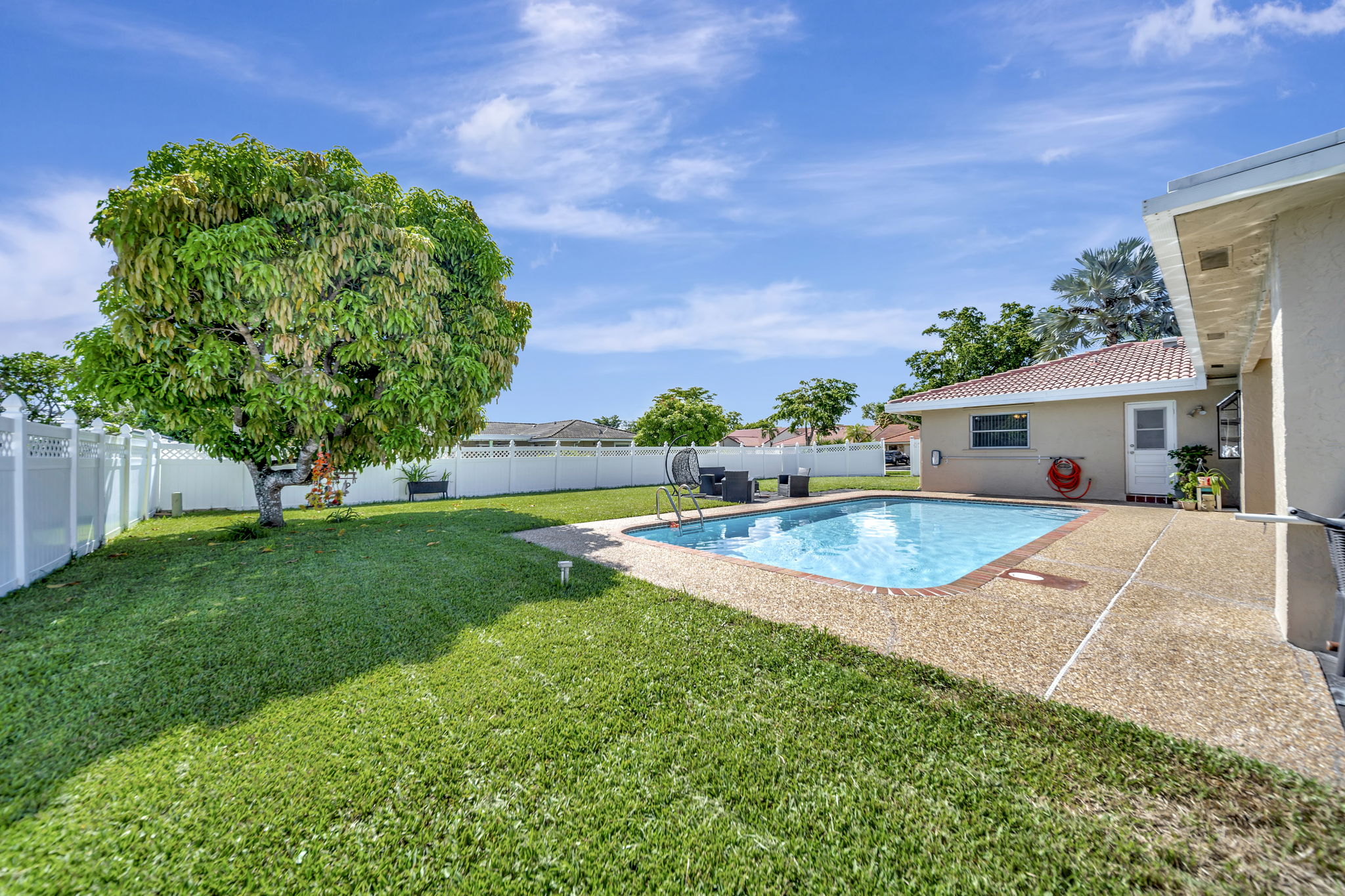 2120 NW 110th Ave, Sunrise, FL 33322, US Photo 40