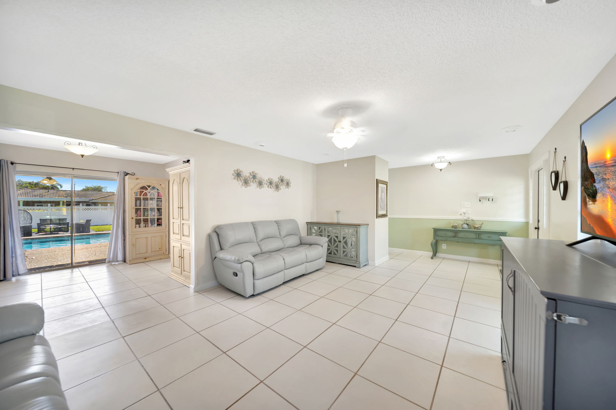 2120 NW 110th Ave, Sunrise, FL 33322, US Photo 9