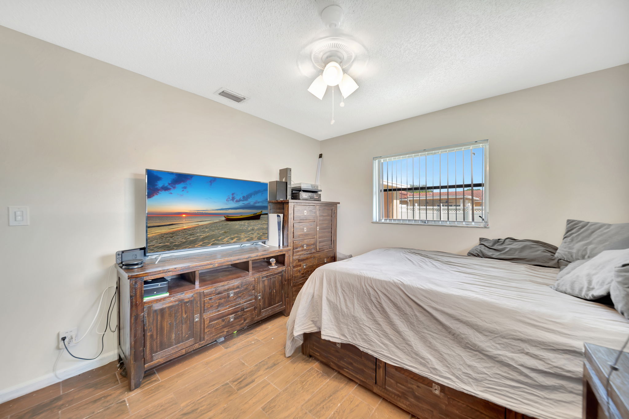 2120 NW 110th Ave, Sunrise, FL 33322, US Photo 33